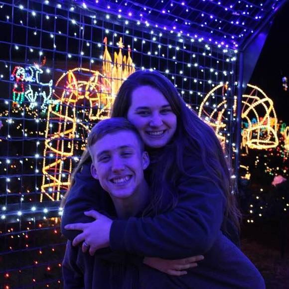 Meet your Posher, Catie - Picture 1 of 1